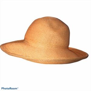 Eric Javits As new SQUISHEE packable straw…